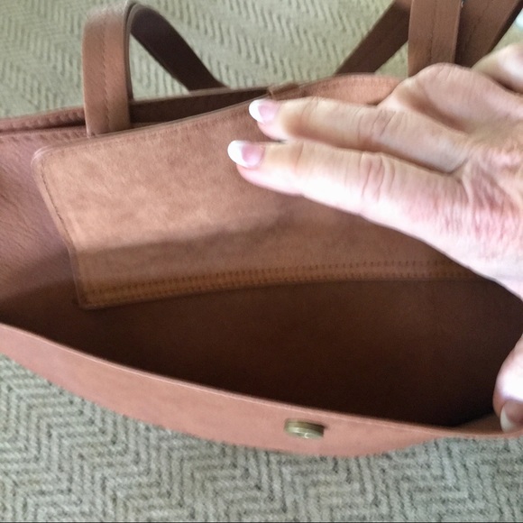 🆕 Vegan Leather Tote Purse - Picture 5 of 7